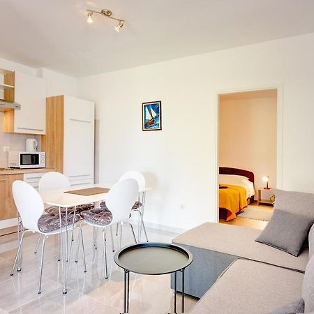 Apartments Aldo Баньоле Екстер'єр фото